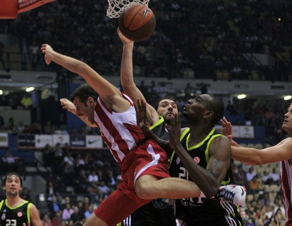 剑南春丨国米2-0拉齐奥登顶，劳塔罗闪击，博尼破门（剑南春丨国米2比0击败拉齐奥登顶榜首，劳塔罗闪电破门，博尼建功）