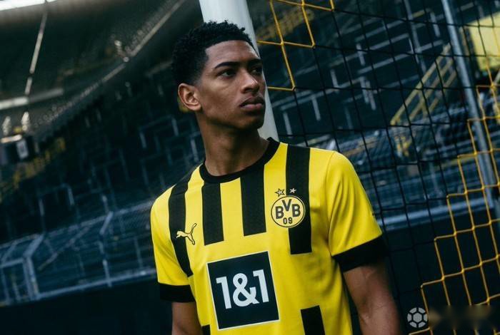 哈登节奏变化让防守崩溃（哈登变速节奏击溃防线）