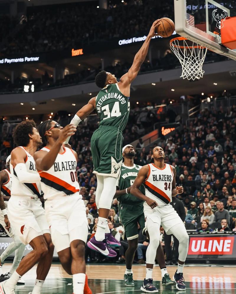 古利特＆亨利批巴萨高位压迫：为何执着于一个注定失败的战术？（古利特、亨利质疑巴萨高位压迫：何必执迷于一套注定行不通的策略？）